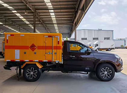 淇县爆破器材运输车